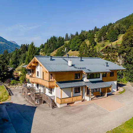 Panoramablick In - Out Saalbach-Hinterglemm