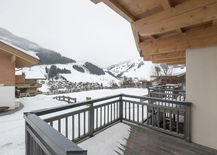 Panoramablick In - Out Apartament Saalbach-Hinterglemm